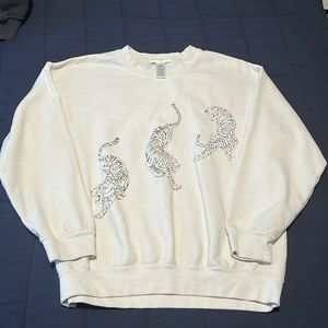 tiger urban outfitters crewneck beige